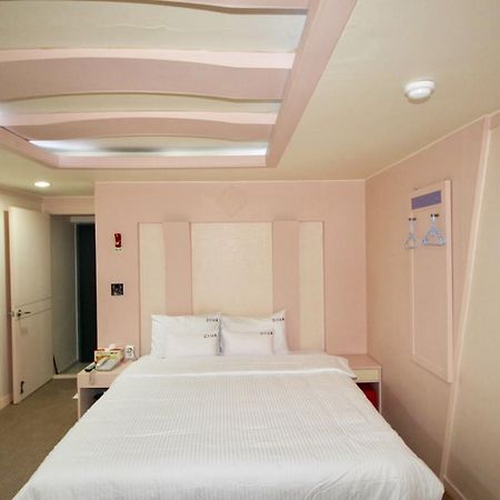 Click 21 Motel Busan Eksteriør billede
