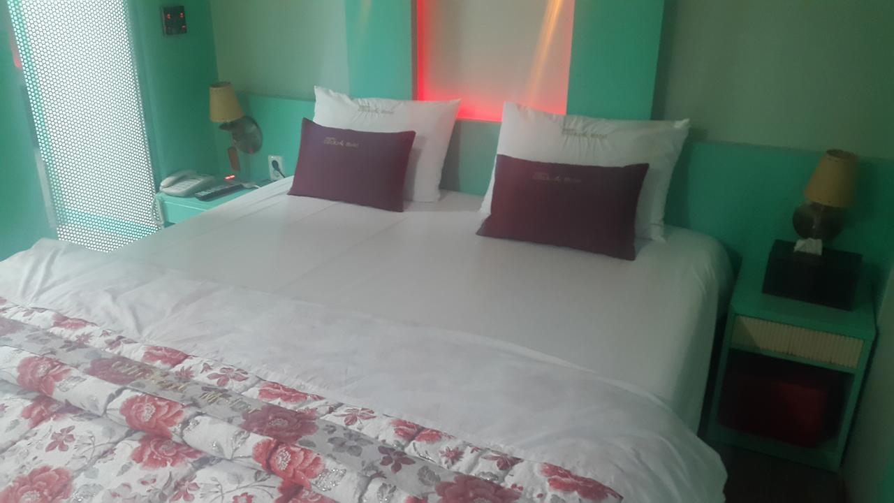 Click 21 Motel Busan Eksteriør billede